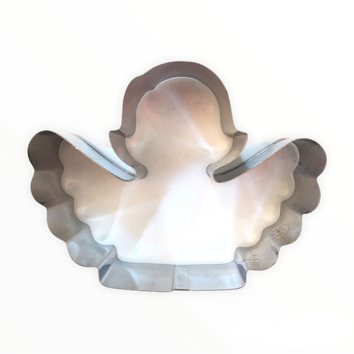 Tagliabiscotti Putto, in acciaio inox cm 8, lavabile in lavastoviglie. I nostri tagliabiscotti non sono ideali solo per cuocere i biscotti. Possono essere utilizzati anche per pane, burro, formaggio, salsiccia, frutta. In questo modo puoi potenziare ogni buffet e ogni pausa pranzo. In negozio e online su tuttochic.live