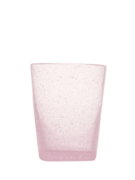 Bicchiere in vetro soffiato, colorato e lavorato a mano con effetto bollicine. Divertiti a colorare la tua tavola scegliendo il colore e la quantità da acquistare. La soffiatura fa sì che ogni bicchiere sia leggermente diverso l'uno dall'altro. Capacità cl 30. In negozio e online su tuttochic.live