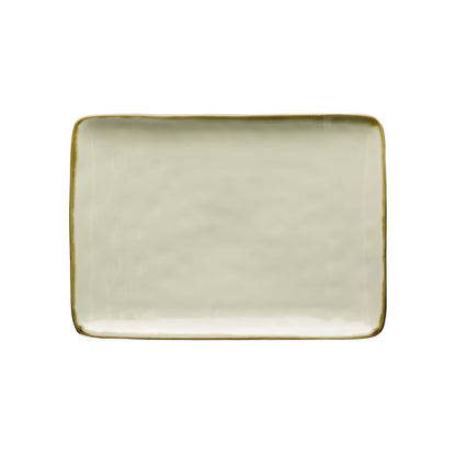 Vassoio rettangolare in porcellana di colore avorio. Colori e forme moderne si mescolano con armonia ed elementi della tradizione. Dimensioni: cm 27 x 19 Materiali: Stoneware