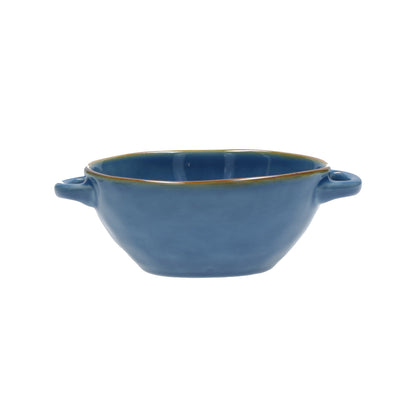 Ciotola per zuppa di colore blu avio della linea Concerto. L’apparecchiatura è bellissima tono su tono o nei diversi abbinamenti di colore. In Stoneware Dimensioni: cm 19,5 x 15 x h 6,5 - Capacità: 600 cc. Utilizzabile in lavastoviglie e microonde. Non in forno tradizionale. In negozio e online su tuttochic.live