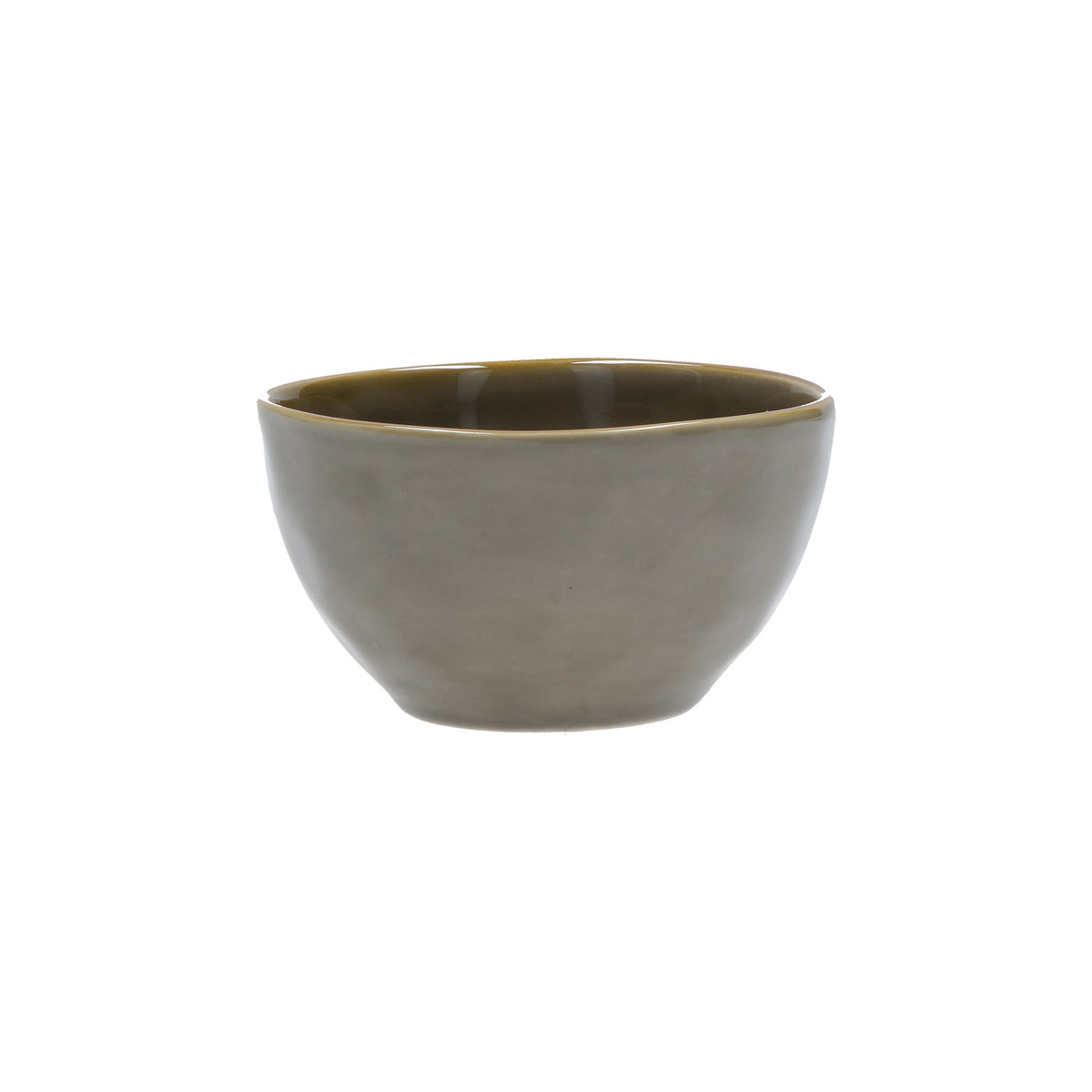 Coppetta in porcellana di colore grigio tortora. Colori e forme moderne si mescolano con armonia ed elementi della tradizione. Dimensioni: cm Ø 11 x 6 h Materiali: Stoneware Lavabile in lavastoviglie Utilizzabile in microonde. Non Utilizzabile in forno tradizionale. In negozio e online su tuttochic.live