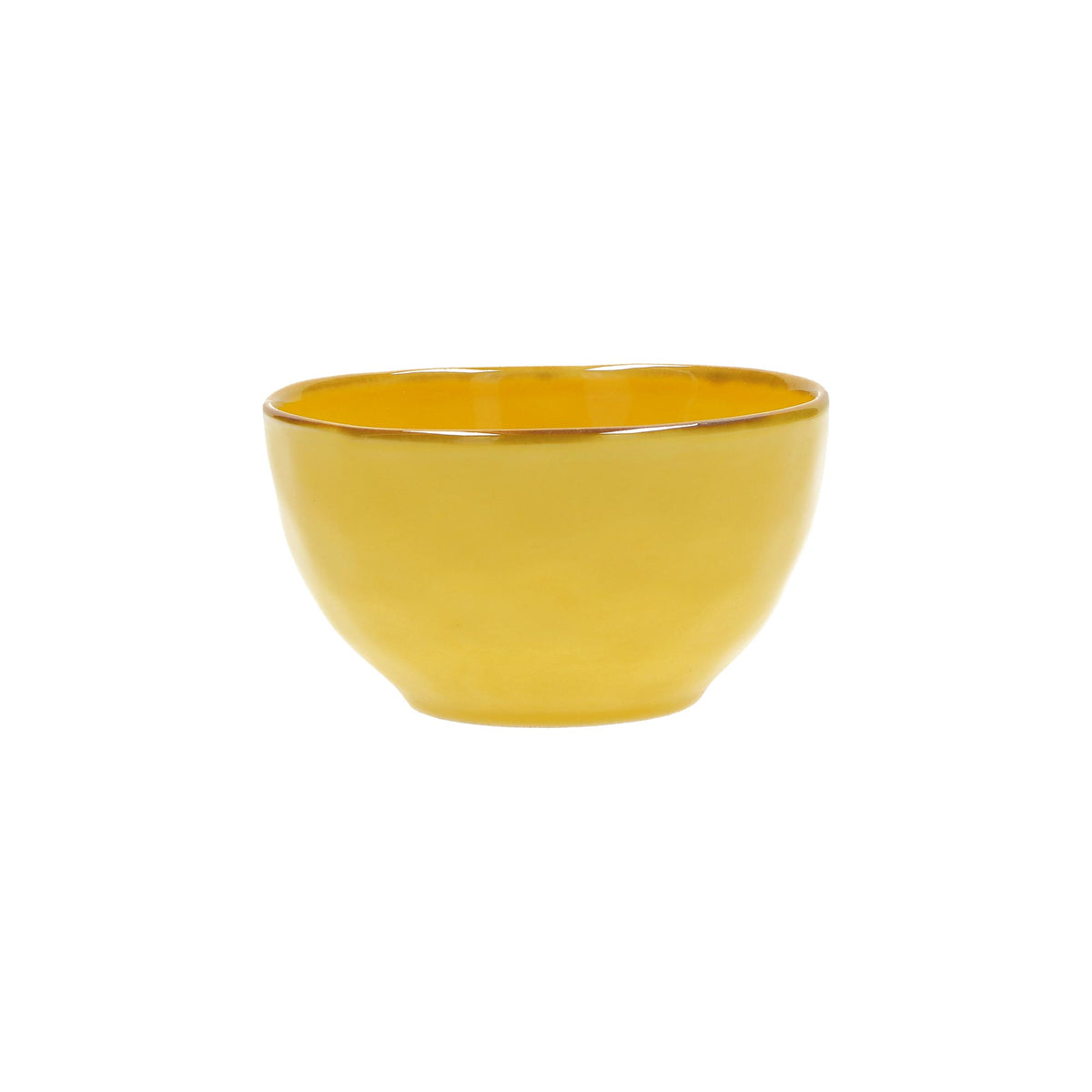 Coppetta in porcellana di colore giallo ocra. Colori e forme moderne si mescolano con armonia ed elementi della tradizione. Dimensioni: cm Ø 11 x 6 h Materiali: Stoneware Lavabile in lavastoviglie Utilizzabile in microonde. Non Utilizzabile in forno tradizionale. In negozio e online su tuttochic.live
