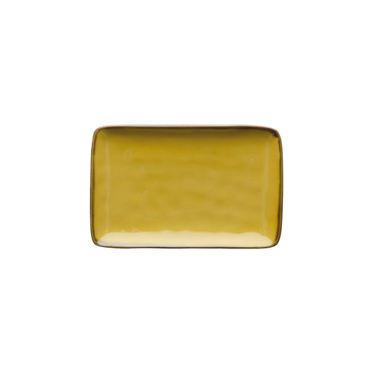 Vassoietto in porcellana di colore ocra. Colori e forme moderne si mescolano con armonia ed elementi della tradizione. Dimensioni: cm 20 x 13 Materiali: Stoneware. Lavabile in lavastoviglie. Utilizzabile in microonde. In negozio e online su tuttochic.live