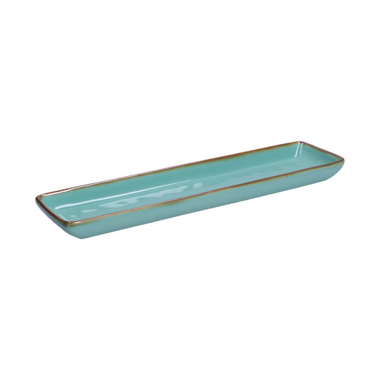Vassoietto rettangolare in porcellana di colore verde acqua. Colori e forme moderne si mescolano con armonia ed elementi della tradizione. Dimensioni: cm 32 x 8 Materiali: Stoneware Lavabile in lavastoviglie Utilizzabile in microonde. In negozio e online su tuttochic.live