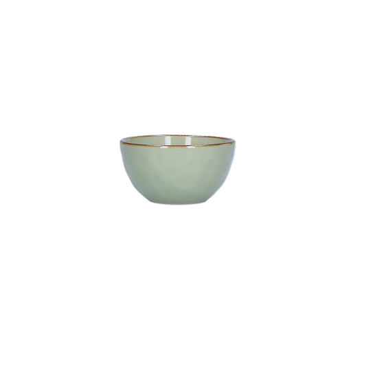 Coppetta in porcellana di colore tè verde. Colori e forme moderne si mescolano con armonia ed elementi della tradizione. Dimensioni: cm Ø 11 x 6 h Materiali: Stoneware Lavabile in lavastoviglie Utilizzabile in microonde. Non Utilizzabile in forno tradizionale. In negozio e online su tuttochic.live