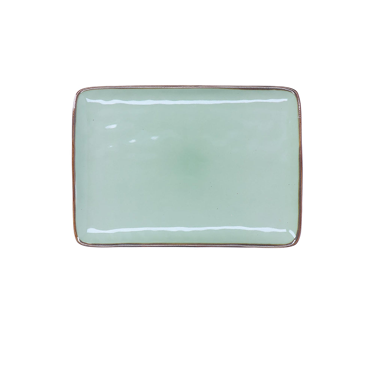 Vassoio rettangolare in porcellana di colore tè verde. Colori e forme moderne si mescolano con armonia ed elementi della tradizione. Dimensioni: cm 27 x 19 Materiali: Stoneware Lavabile in lavastoviglie Utilizzabile in microonde. In negozio e online su tuttochic.live