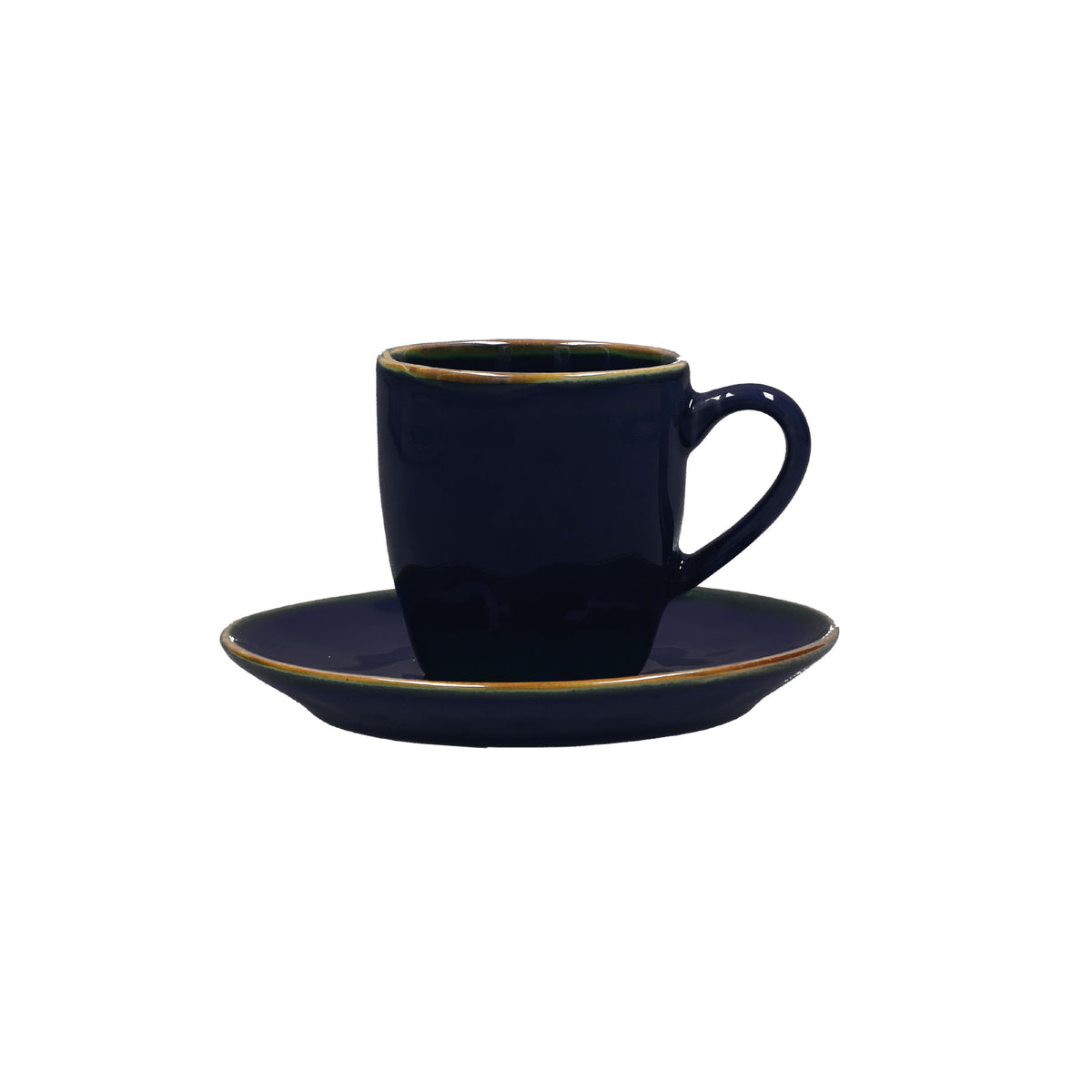 Tazzina caffè con piattino di colore blu cobalto della linea Concerto.  L’apparecchiatura è bellissima tono su tono o nei diversi abbinamenti di colore. Materiale: Stoneware Capacità: 90 cc Lavabile in lavastoviglie. Utilizzabile in microonde. Non Utilizzabile in forno tradizionale. In negozio e online su tuttochic.live