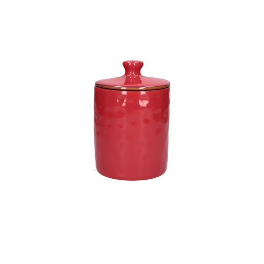 Contenitore barattolo in gres porcellanato di colore rosso corallo. Dimensioni e capacità: 1100 ml Concerto, con le sue tonalità iconiche e forme materiche, arriva anche in cucina grazie alla nuova collezione di Barattoli. Oggetti funzionali dal sapore contemporaneo. In negozio e online su tuttochic.live 