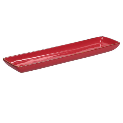Vassoietto rettangolare in porcellana di colore rosso corallo. Colori e forme moderne si mescolano con armonia ed elementi della tradizione. Dimensioni: cm 32 x 8 Materiali: Stoneware Lavabile in lavastoviglie Utilizzabile in microonde. In negozio e online su tuttochic.live