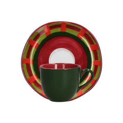 Set di 6 tazzine da caffè verde con piattino in porcellana decorata. Capacità: cc 100 Cozy Cottage Rendere l’ordinario straordinario: la tavola con lo stile allegro e i colori di Cozy Cottage diventa una festa. Lavabile in lavastoviglie Utilizzabile in forno a microonde. In negozio e online su tuttochic.live