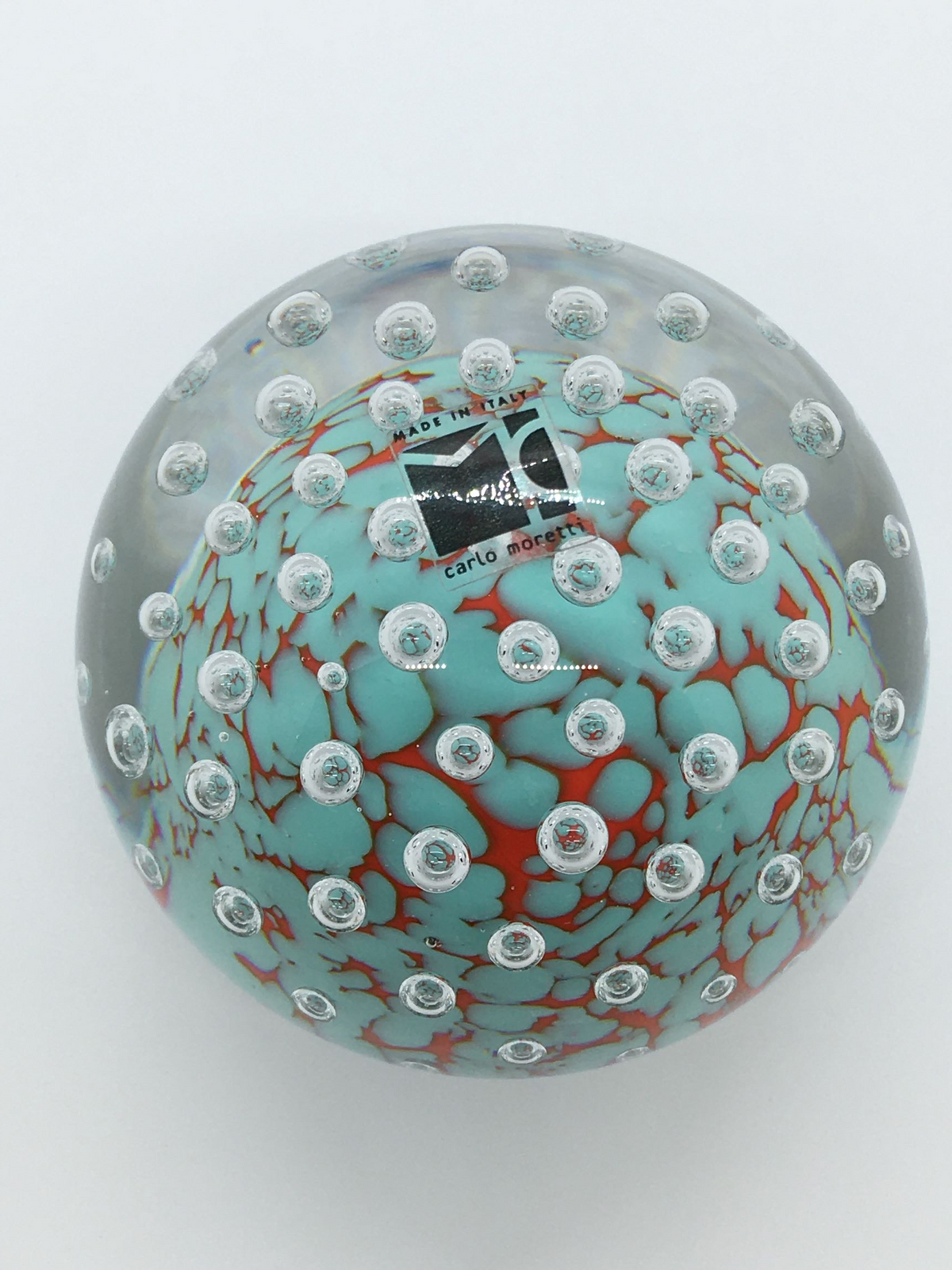 Boccia fermacarte Carlo Moretti in vetro di Murano con murrine turchesi e rosse