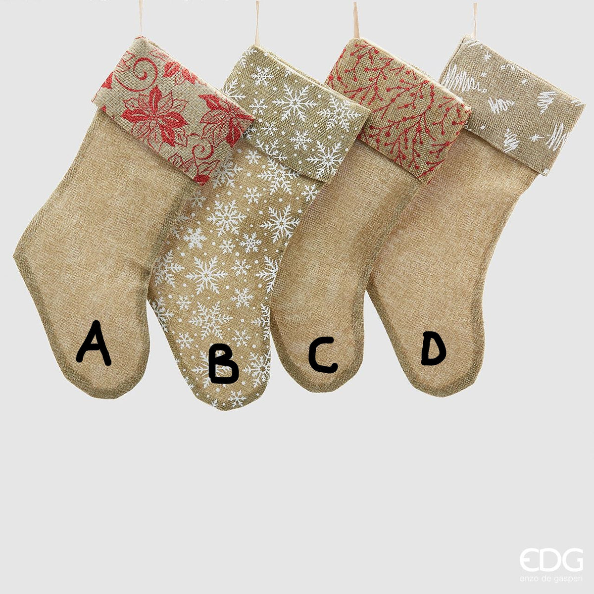 Calza di natale in tessuto  juta decori assortiti. Dimensioni: cm 43 x 18