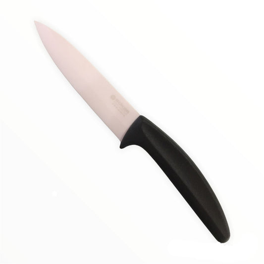 Un coltello con lama in ceramica è perfetto per affettare carni senza osso, cibi cotti, frutta e verdure. Caratteristiche della lama in ceramica: non trasmette gusti ed odori; il materiale inerte evita la formazione di ruggine. Dimensioni: lama cm 12, manico cm 12. In negozio e online su tuttochic.live