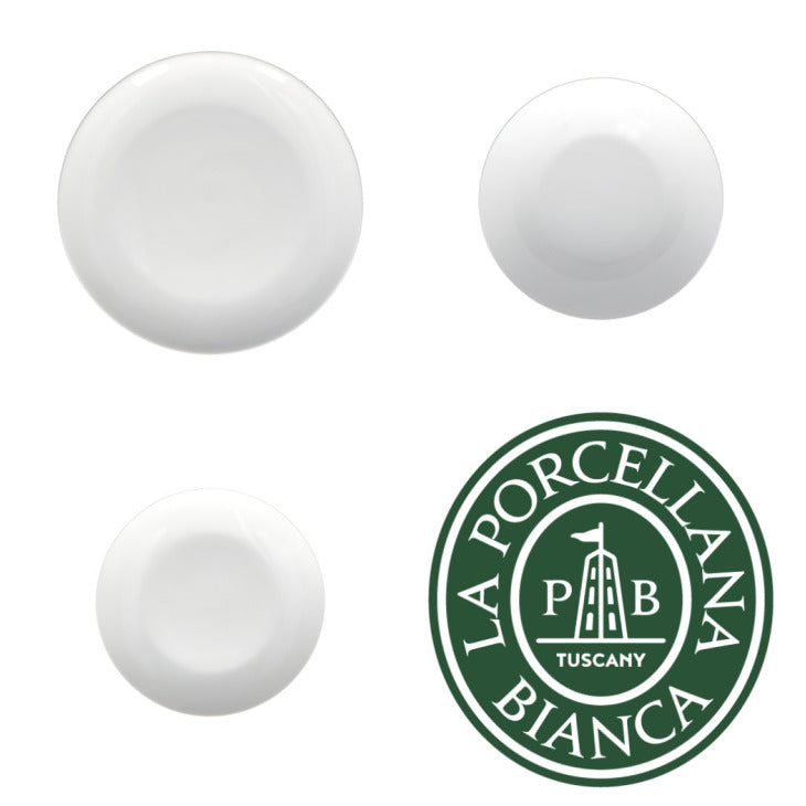 Confezione di 12 piatti da tavola in pregiata porcellana Bone China bianca composto da: 4 piatti piani ø cm 27, 4 piatti fondi ø cm 23, 4 piatti frutta ø cm 20. Lavabile in lavastoviglie Utilizzabile in microonde Utilizzabile in forno tradizionale. In negozio e online su tuttochic.live
