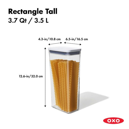 Contenitori ermetici a forma quadrata con comodo bottone centrale per una facile apertura e chiusura, mantengono gli alimenti freschi e asciutti e la tua dispensa organizzata. h32 x 10,8 x 16,5 cm. In negozio e online su tuttochic.live