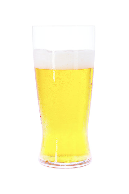 Set di 4 bicchieri per birra Lager in vetro cristallino. I bicchieri da birra classici di Spiegelau migliorano il piacere di bere birra. Dimensioni: mm 82 x 180 h - Capacità: 630 ml. Lavabile in lavastoviglie. Selezione di prodotti Spiegelau, in negozio e online su tuttochic.live
