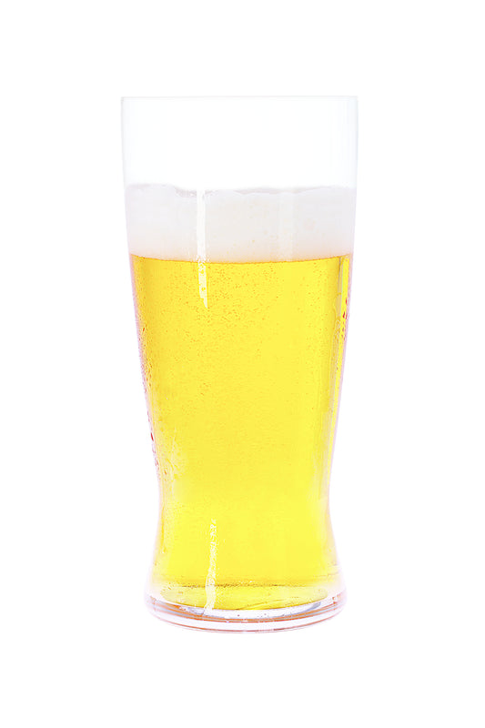 Set di 4 bicchieri per birra Lager in vetro cristallino. I bicchieri da birra classici di Spiegelau migliorano il piacere di bere birra. Dimensioni: mm 82 x 180 h - Capacità: 630 ml. Lavabile in lavastoviglie. Selezione di prodotti Spiegelau, in negozio e online su tuttochic.live