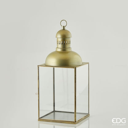 Lanterna quadrata in metallo oro opaco invecchiato con cupola e pannelli in vetro alta 84 cm di EDG Enzo De Gasperi.