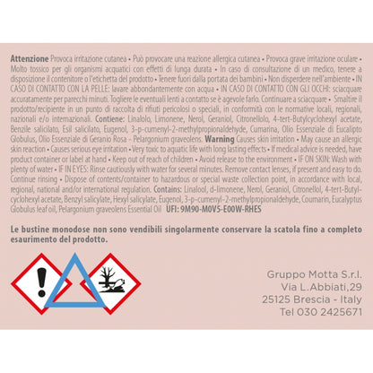 SEMI NATURALI PROFUMATI Usando l’aspirapolvere potrai profumare piacevolmente i tuoi ambienti.  SEMI NATURALI • SENZA SILICONI• SENZA PARABENILA CONFEZIONE CONTIENE 5 BUSTINE Fragranza Lino e Cotone Fragranza intensa, semplice e raffinata ispirata al profumo di pulito. In negozio e online su tuttochic.live