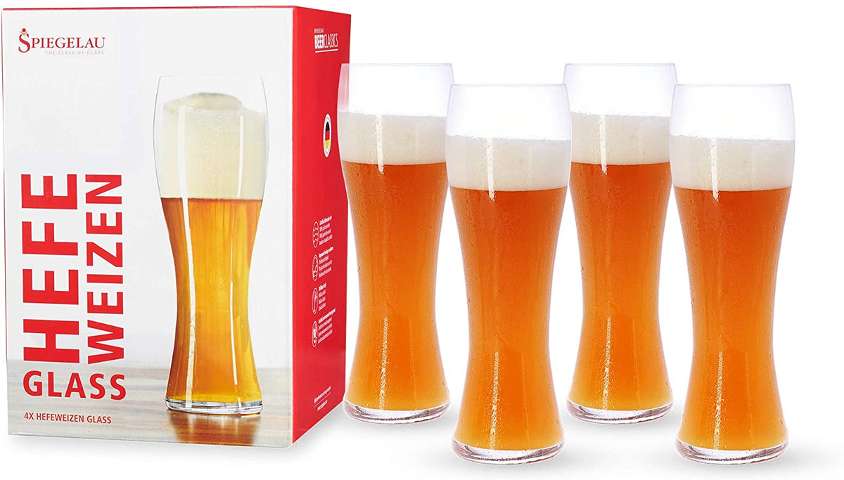 Set di 4 bicchieri per birra Weiss in vetro cristallino. I bicchieri da birra classici di Spiegelau migliorano il piacere di bere birra. Dimensioni: mm 81 x 238 h - Capacità: 700 ml. Lavabile in lavastoviglie. In negozio e online su tuttochic.live